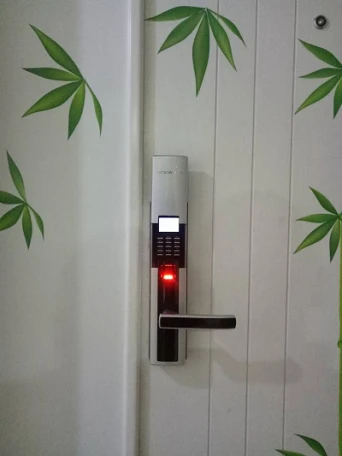 Lắp đặt khóa vân tay quận Cầu Giấy - Hà Nội Lắp đặt khóa vân tay quận Cầu Giấy - Hà Nội