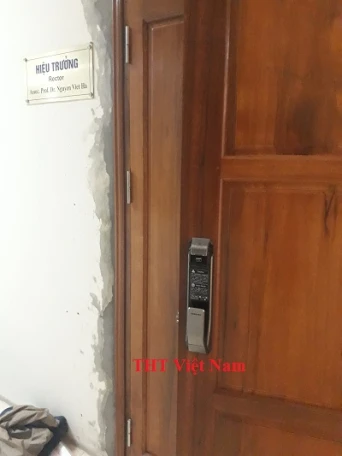 Lắp đặt khóa vân tay Trường ĐH Khoa học công nghệ - ĐHQG Lắp đặt khóa vân tay Trường ĐH Khoa học công nghệ - ĐHQG