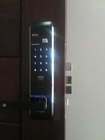 Lắp khóa - Chung cư Green Star, Phạm Văn Đồng, Hà Nội Lắp khóa - Chung cư Green Star, Phạm Văn Đồng, Hà Nội