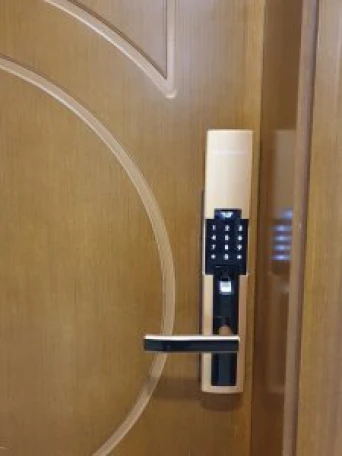 Hình ảnh lắp đặt khóa Dessmann S510-II