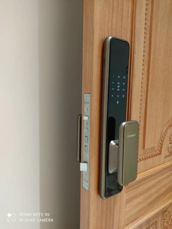 Khóa vân tay Bosch EL600 bản Wifi 2021 Khóa vân tay Bosch EL600 bản Wifi 2021