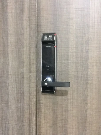 Lắp đặt khóa cửa vân tay quận Hà Đông – Hà Nội