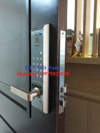 Lắp đặt khóa vân tay Chung Cư Home City 117 Trung Kính