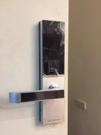 Lắp đặt khóa vân tay Dessmann ( Đức) tại Nha Trang