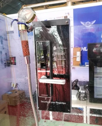 Lắp đặt khóa vân tay Dessmann ( Đức) tại Nha Trang