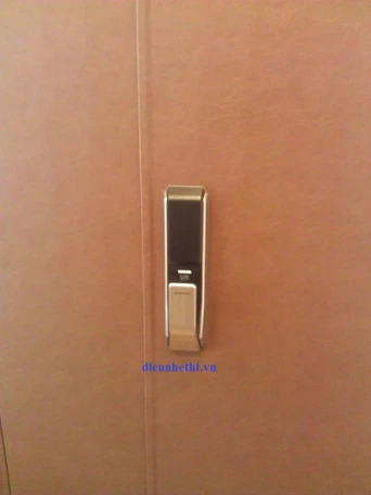 Lắp khóa - Golden Palace, Mễ Trì, Hà Nội