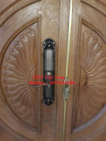 Mẫu khóa dành cho cửa đại sảnh biệt thự villa