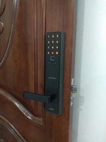 Nên dùng khóa cửa vân tay của hãng nào tốt nhất?