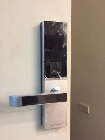 Tìm hiểu khóa cửa điện tử hiện đại